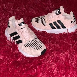 Girls adidas tennis shoes